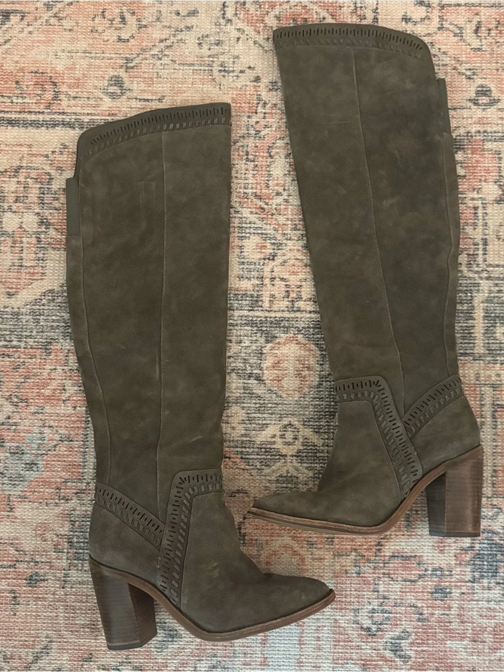 Vince Camuto wear pairs
